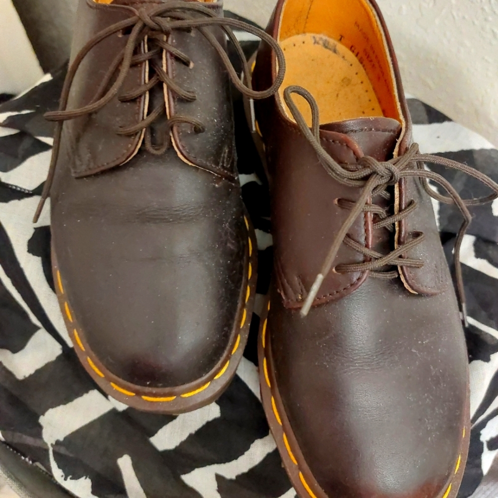 Doc Marten Low Cut Dark Brown Oxford Shoes US Size Men's 4, Women's 5, UK 3
